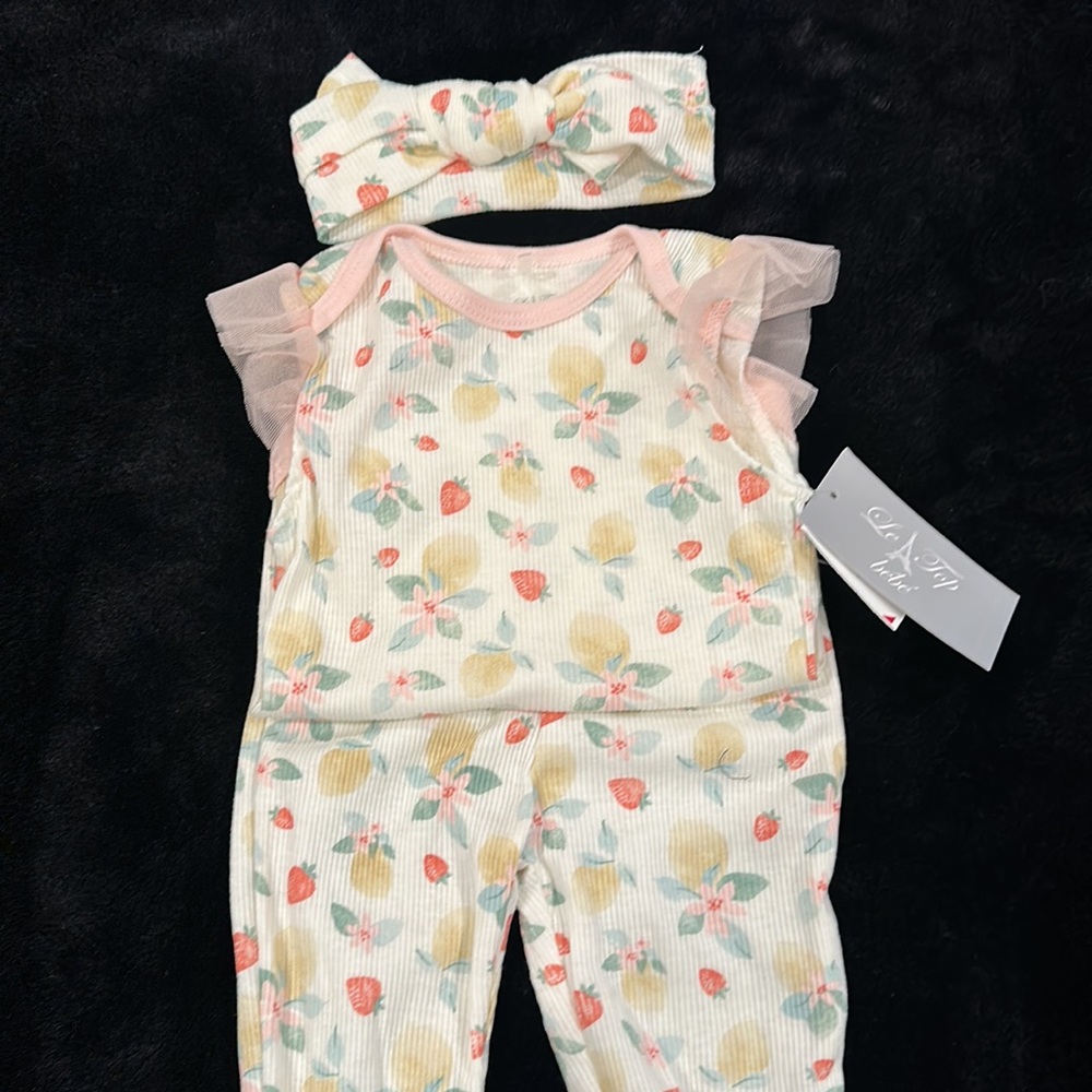 Brand new Le Top baby girl play wear
